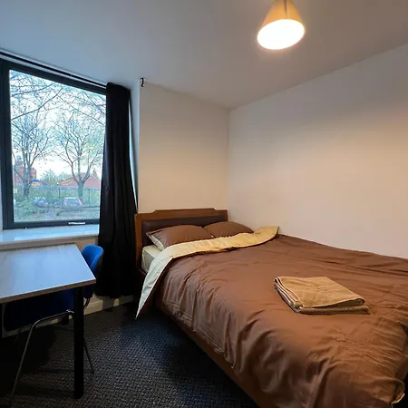 Sun House Apartment Manchester Exterior photo